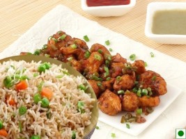 VEG FRIED RICE+GOBI MANCHURIAN